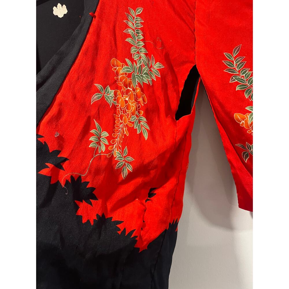 Vintage Japanese Silk Kimono Red Black Floral Large JL - Picture 3 of 16
